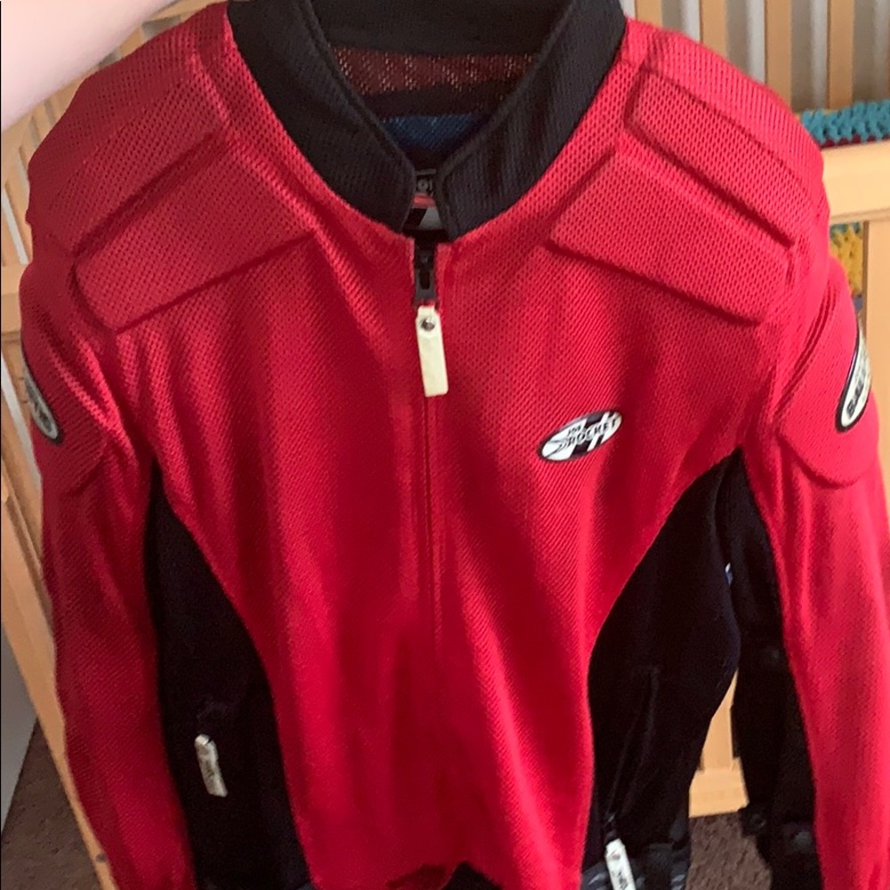 Joe rocket jacket with pads inside